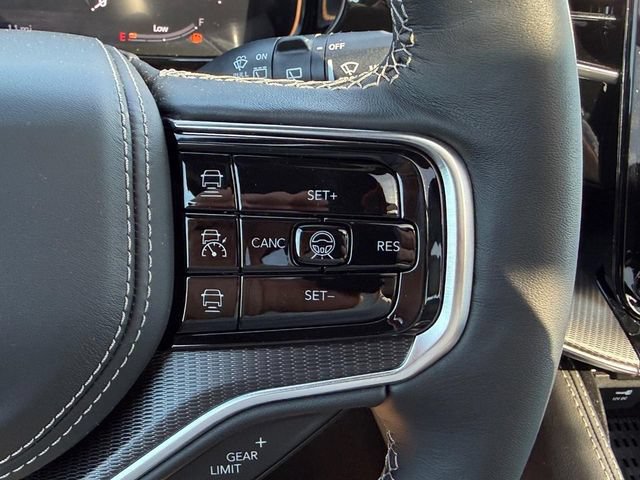 New 2026 Jeep Grand Wagoneer Summit w/ Premium Group III AWD/4WD image 32