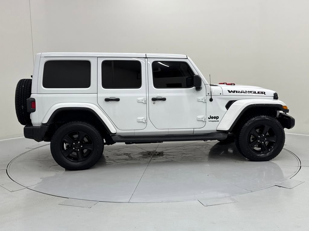 Used 2022 Jeep Wrangler Unlimited Sahara image 6