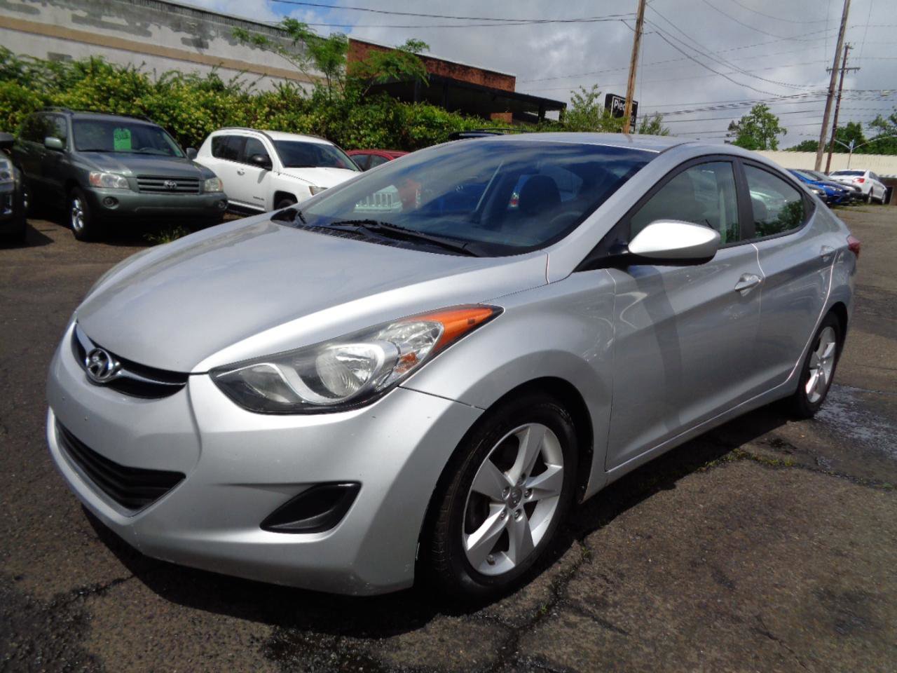 Used 2013 Hyundai Elantra GLS FWD image 1