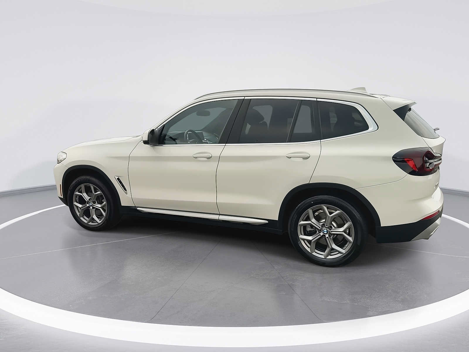Used 2024 BMW X3 xDrive30i w/ Convenience Package AWD/4WD image 6