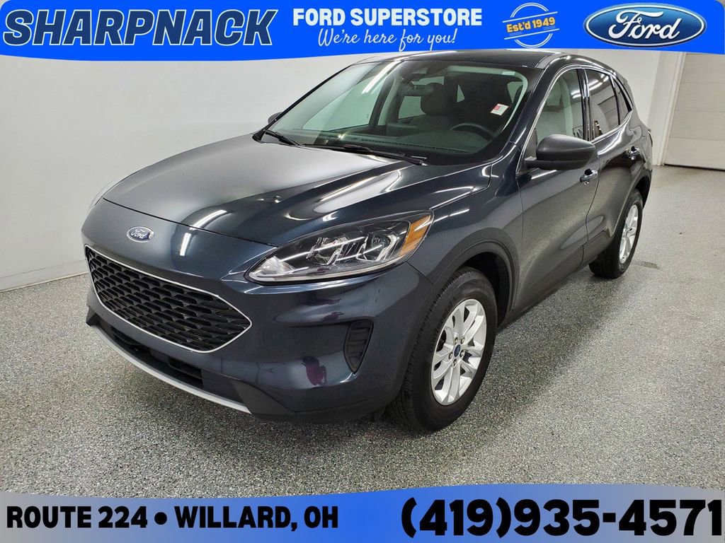 Used 2022 Ford Escape SE w/ Cold Weather Package AWD/4WD image 1