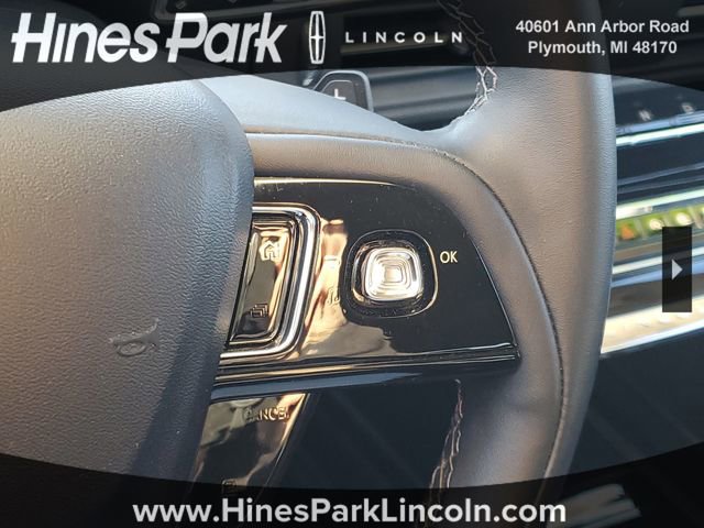 Used 2023 Lincoln Corsair AWD image 16