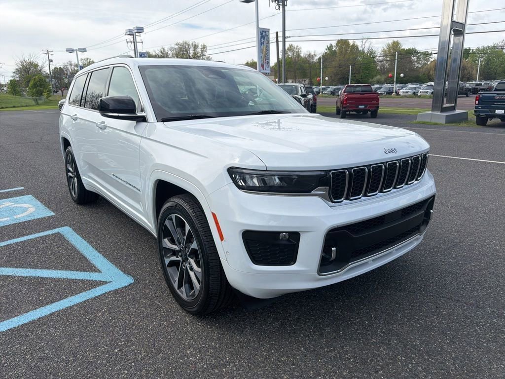 Used 2022 Jeep Grand Cherokee L Overland AWD/4WD image 5