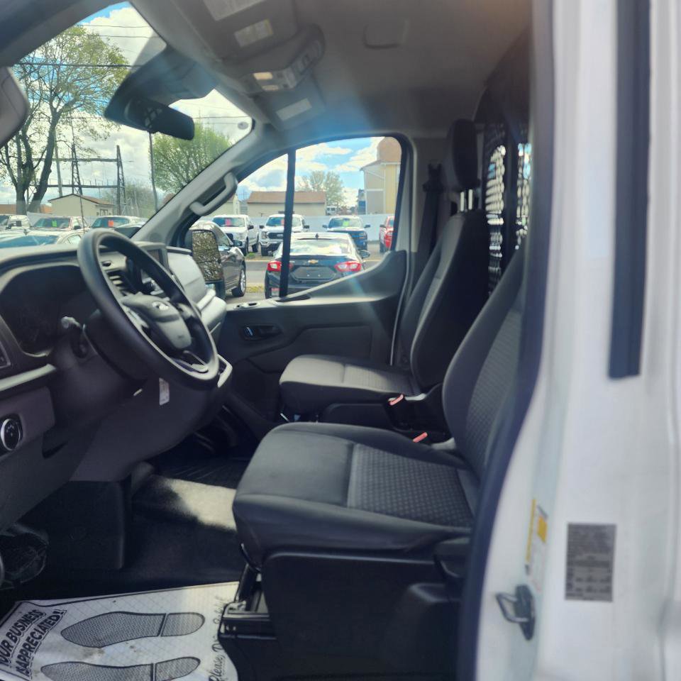 Used 2024 Ford Transit 250 Low Roof w/ Exterior Upgrade Package RWD image 13