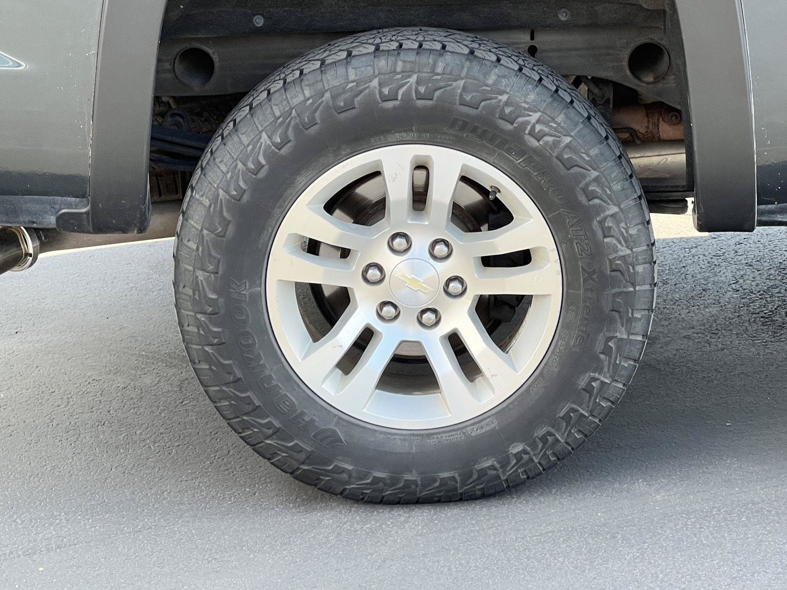 Used 2017 Chevrolet Silverado 1500 LTZ AWD/4WD image 15