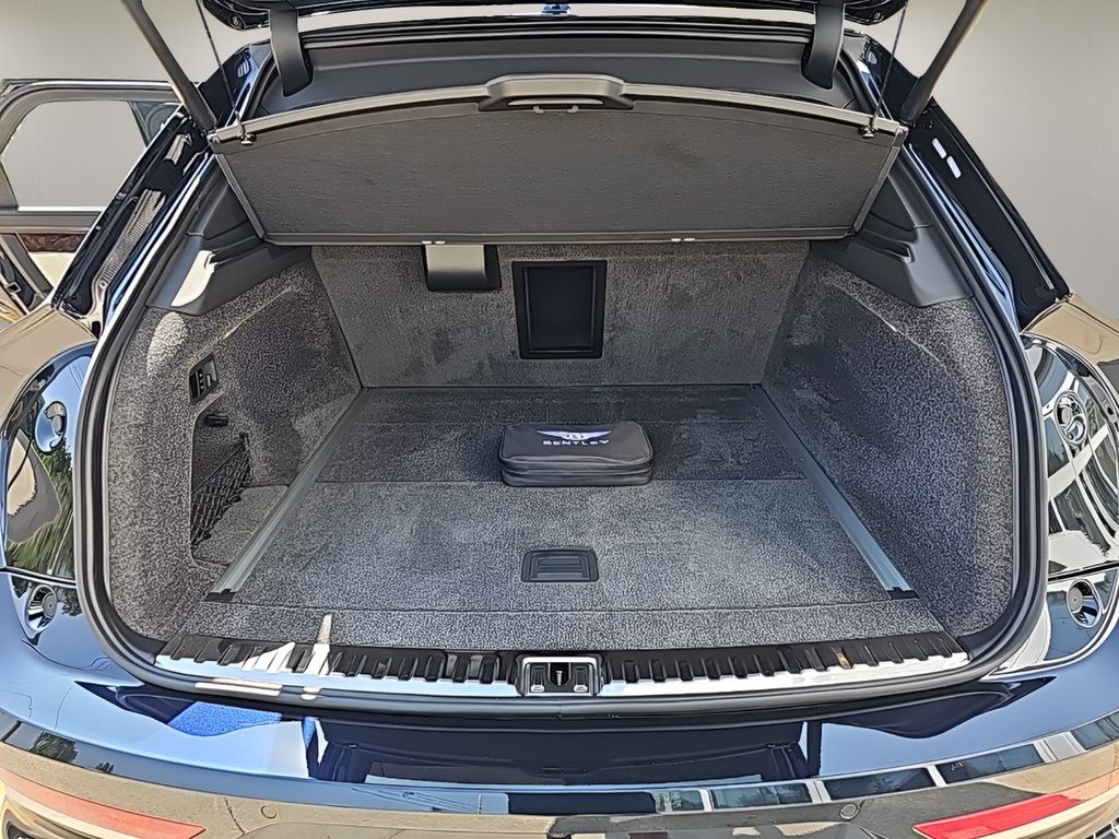 New 2024 Bentley Bentayga Extended Wheelbase AWD/4WD image 35