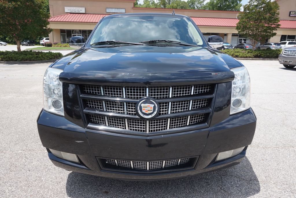 Used 2013 Cadillac Escalade Premium AWD/4WD image 4