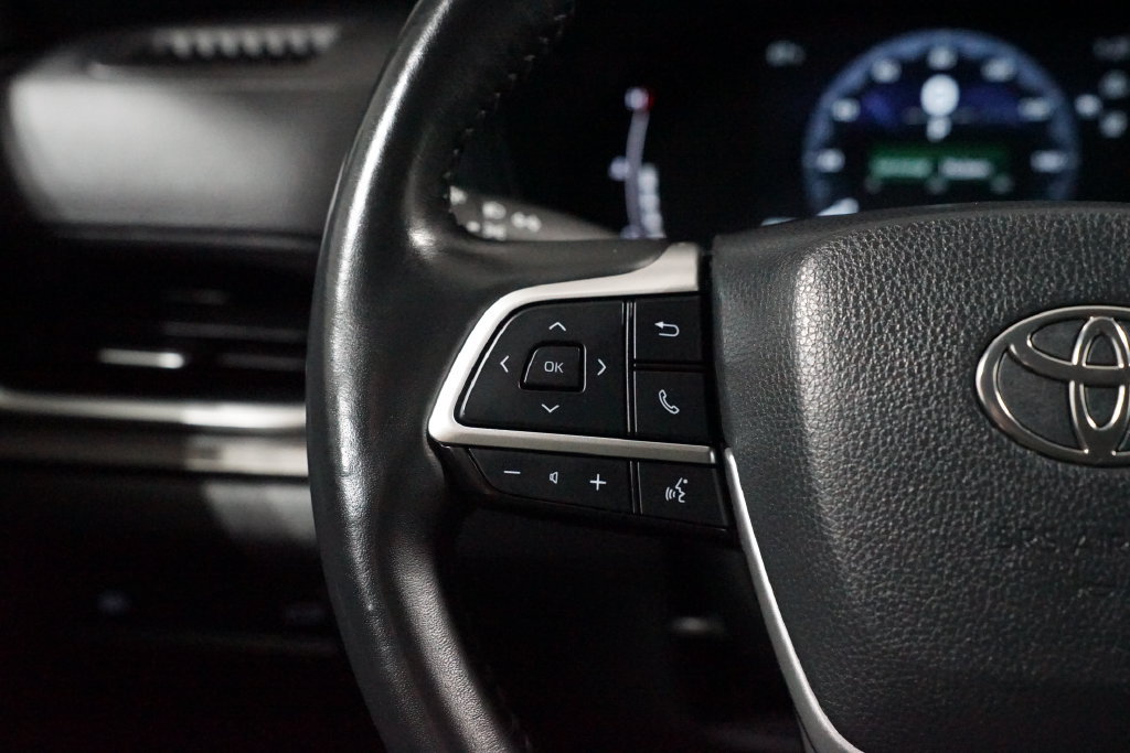 Certified 2024 Toyota Grand Highlander AWD image 14