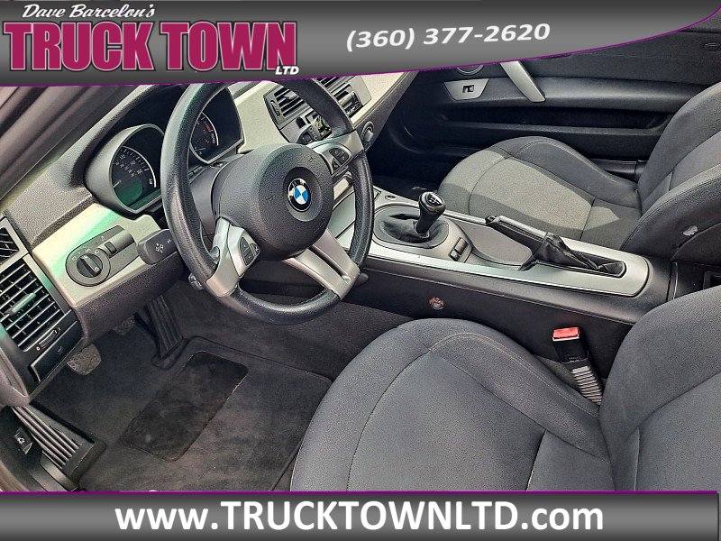 Used 2004 BMW Z4 2.5i RWD image 13
