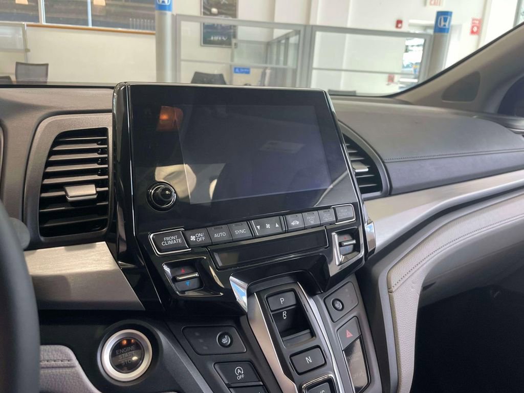 Certified 2024 Honda Odyssey EX-L image 25