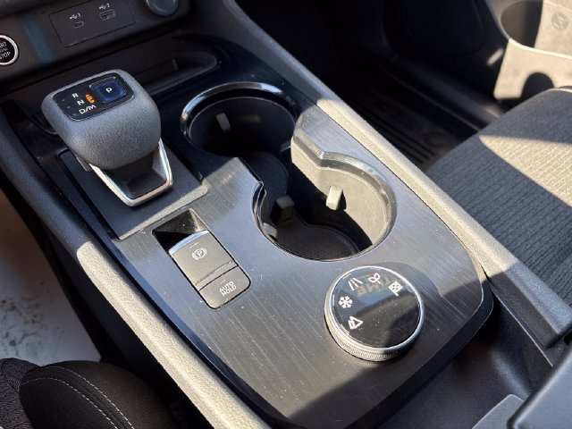 Used 2021 Nissan Rogue SV AWD/4WD image 19