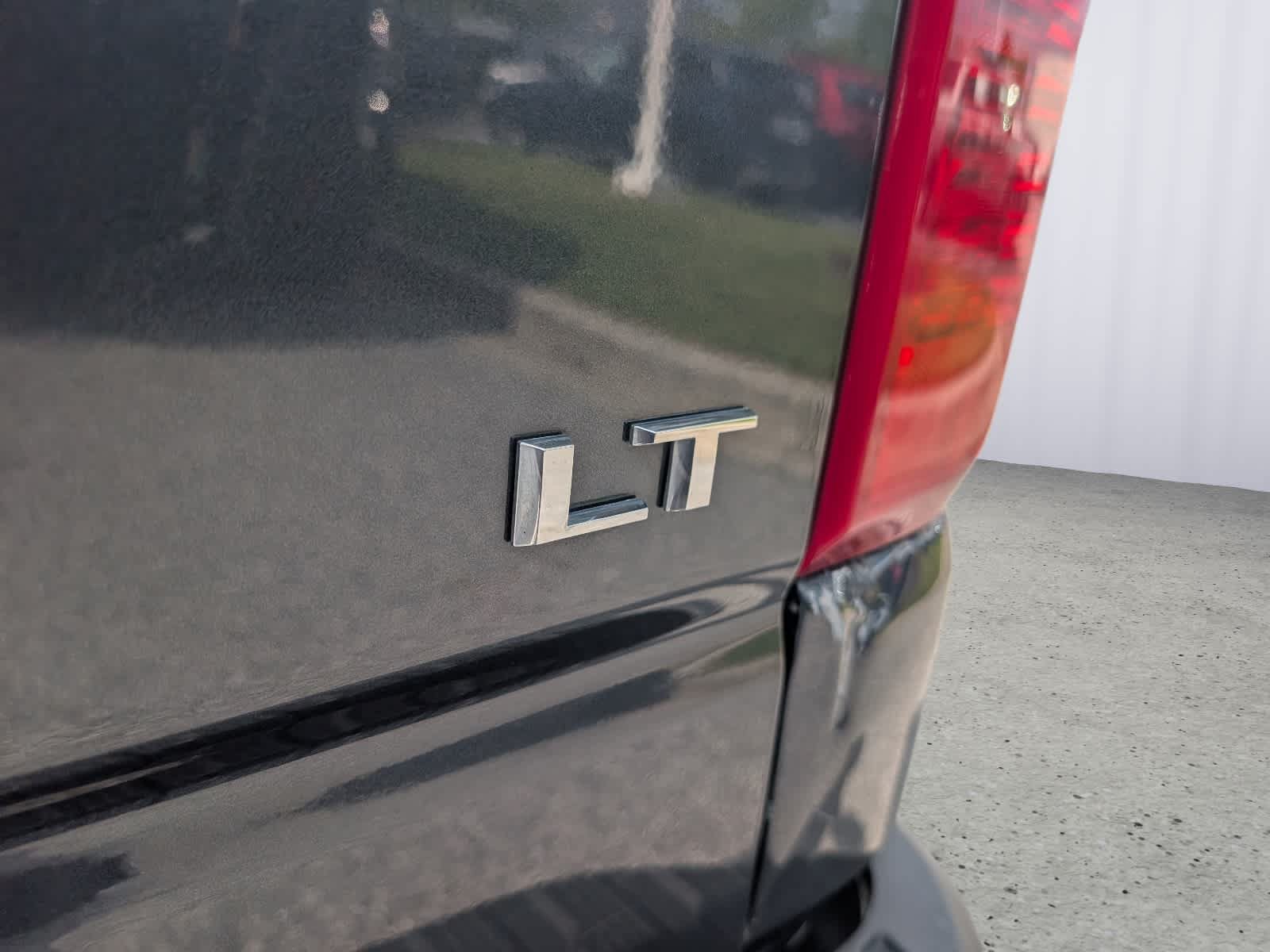 Certified 2022 Chevrolet Silverado 1500 LT AWD/4WD image 11