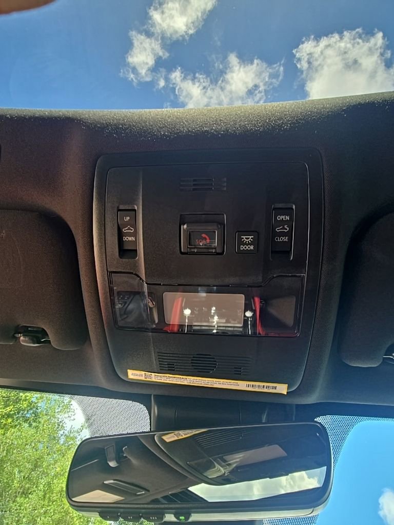 Used 2024 Lexus IS 500 RWD image 27