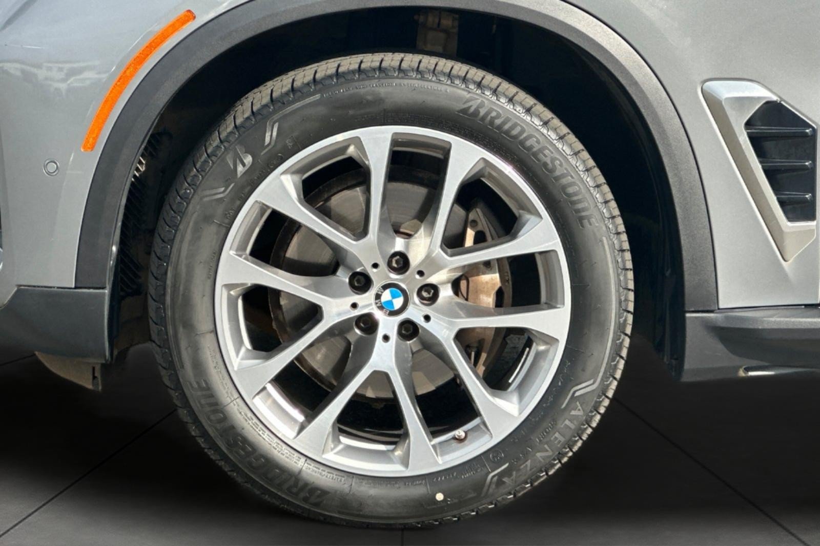 Used 2024 BMW X5 xDrive40i AWD/4WD image 26