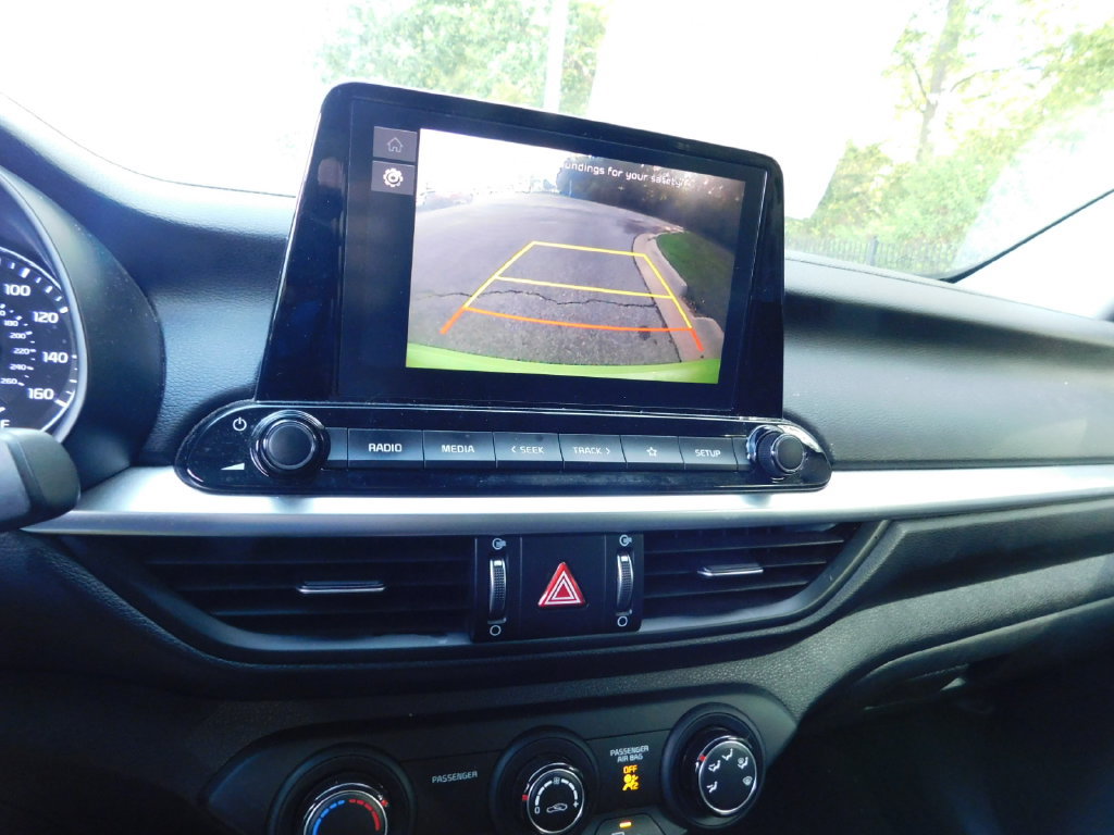 Used 2023 Kia Forte LXS w/ LXS Technology Package FWD image 3