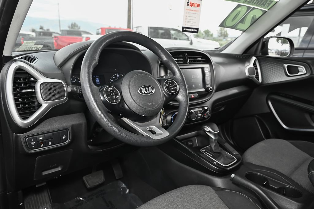 Used 2020 Kia Soul S FWD image 17