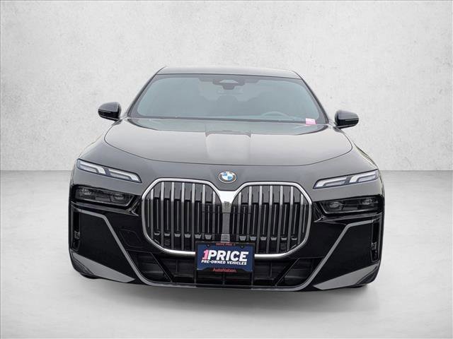 Used 2023 BMW 740i video 2