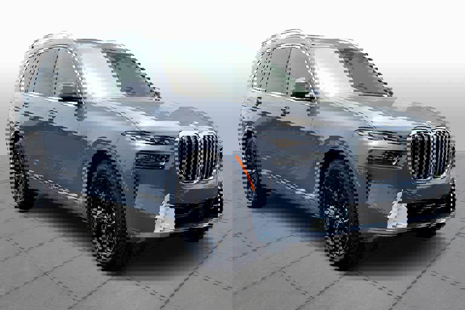 Used 2024 BMW X7 xDrive40i image 2