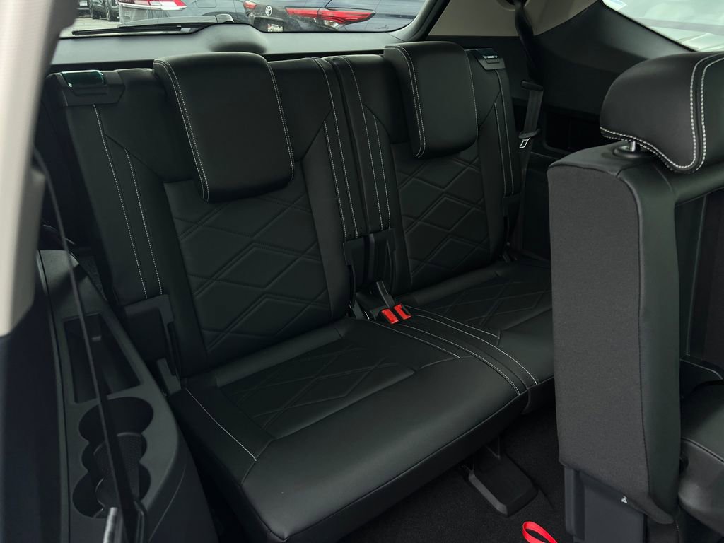 New 2026 Volkswagen Atlas SE image 14