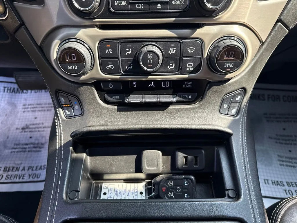 Used 2020 GMC Yukon Denali AWD/4WD image 24