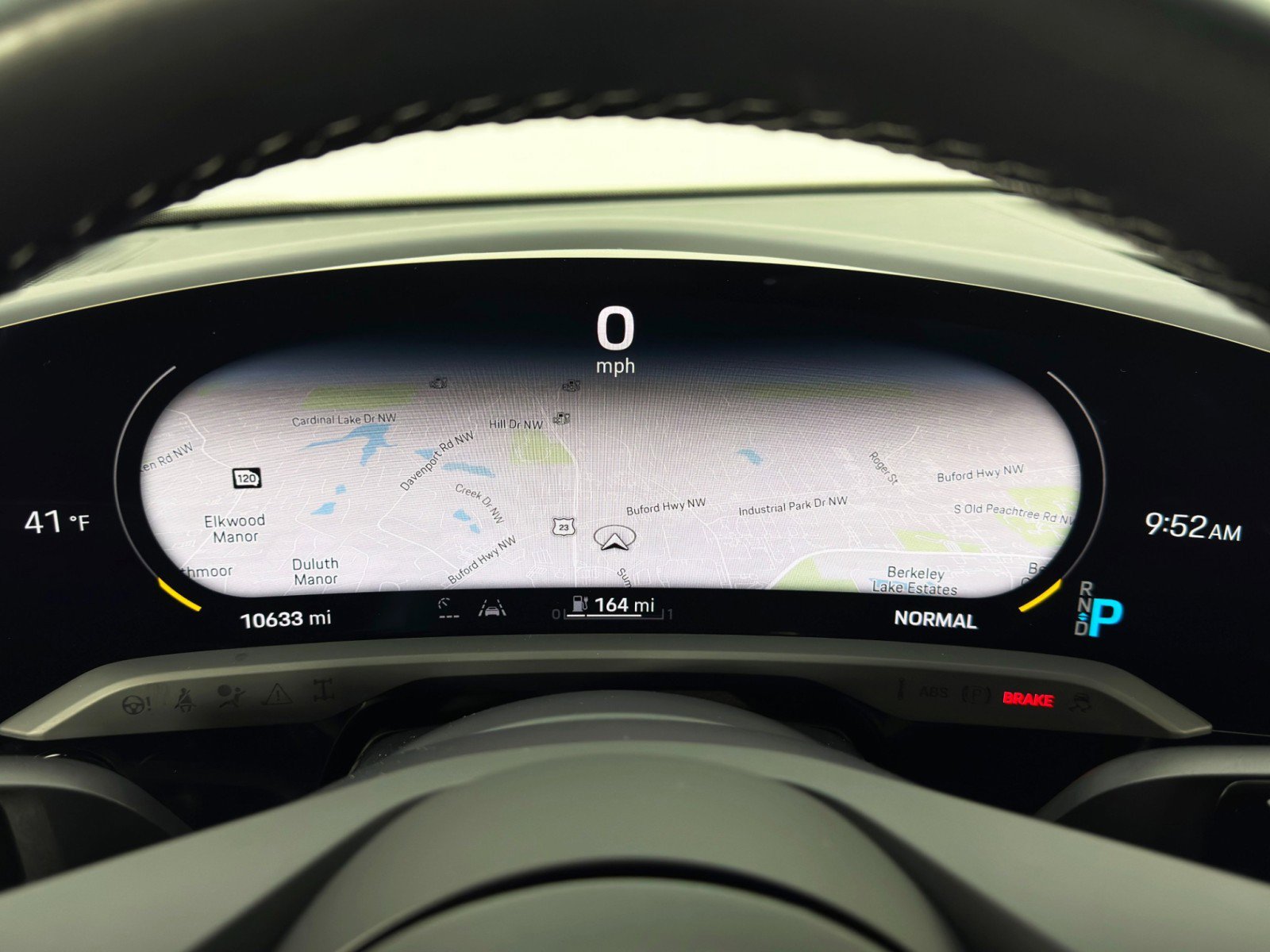 Used 2023 Porsche Taycan w/ Premium Package image 20