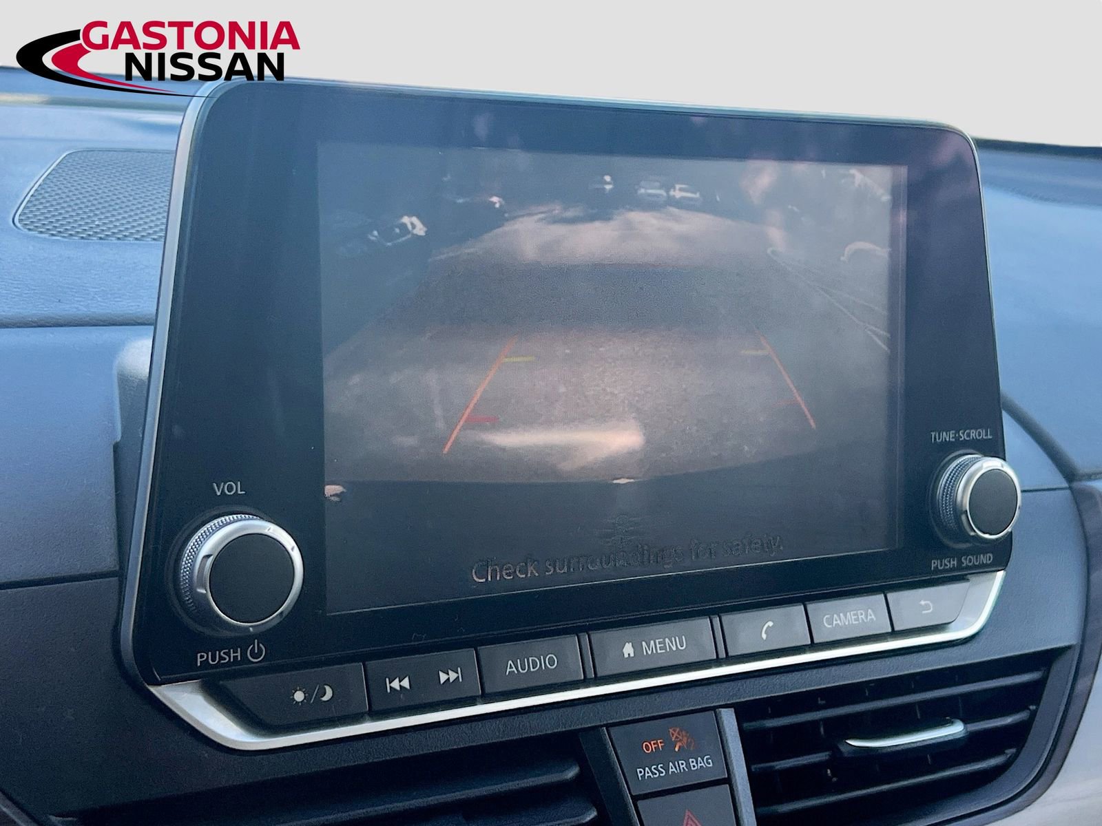 Used 2024 Nissan Altima 2.5 SV image 17