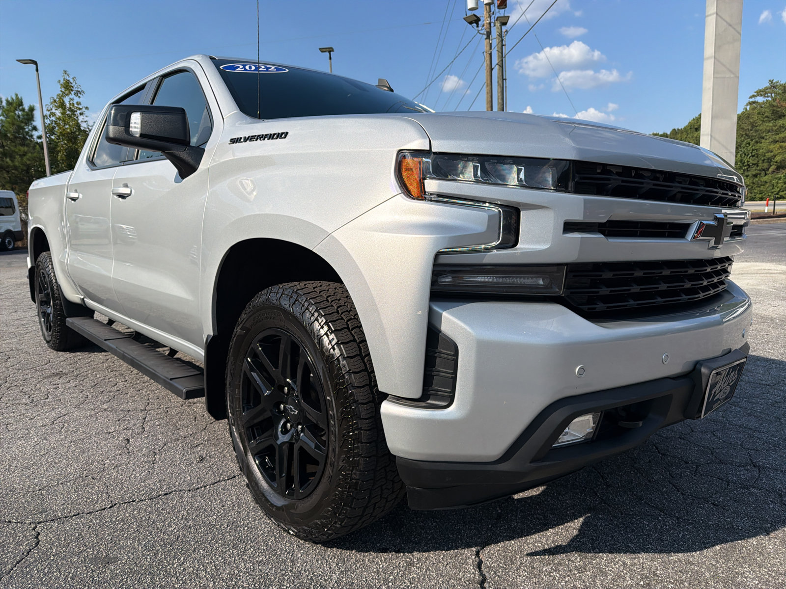 Used 2022 Chevrolet Silverado 1500 RST w/ LPO, Blackout Package AWD/4WD image 7