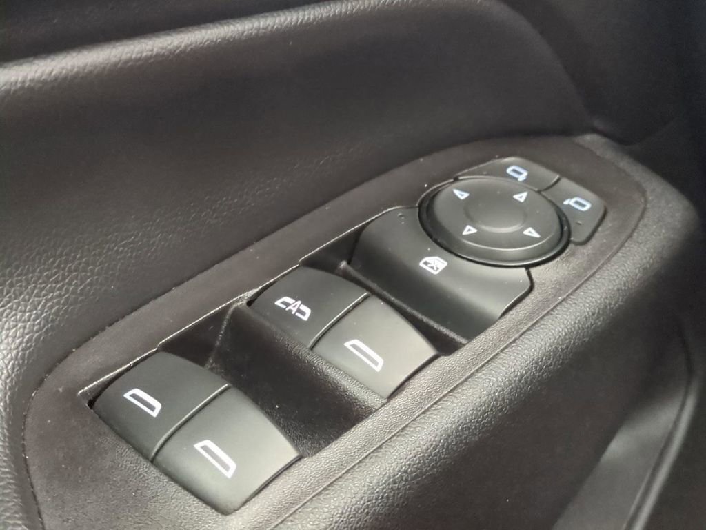 Used 2020 Chevrolet Equinox LT w/ Driver Convenience Package image 29