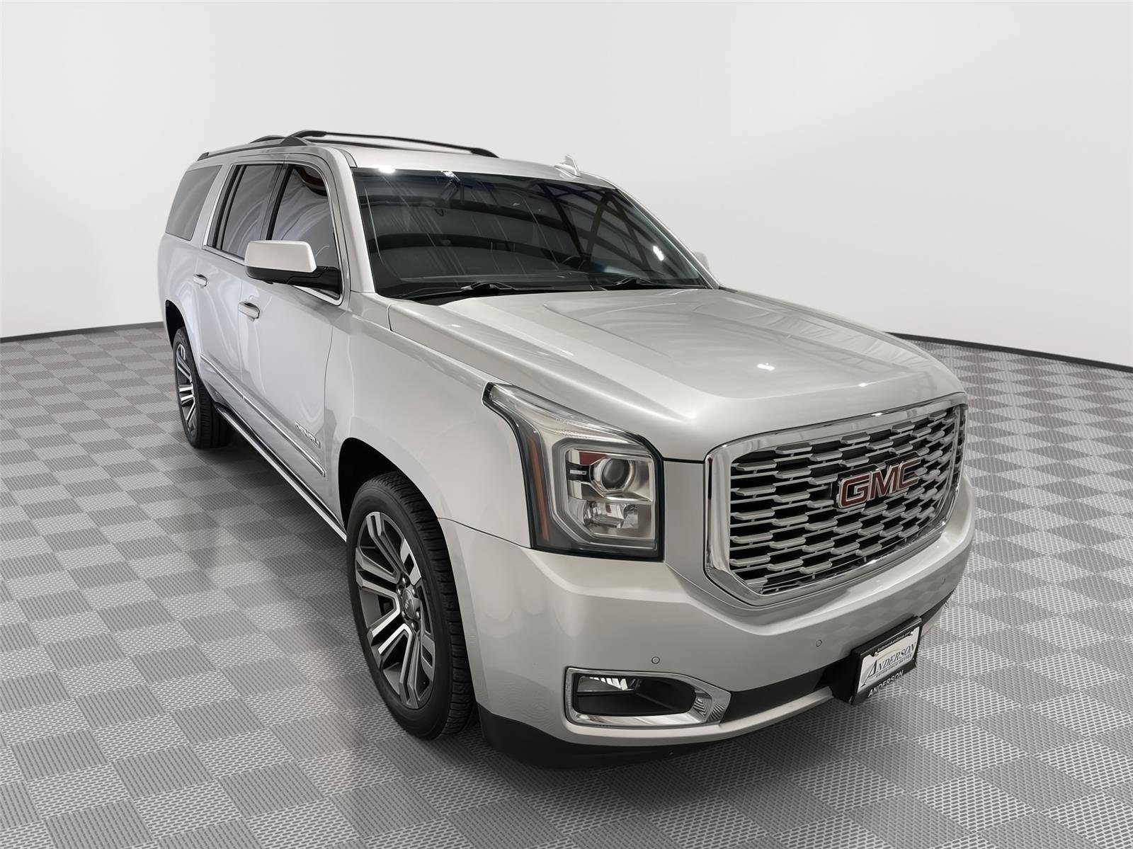 Used 2019 GMC Yukon XL Denali w/ Denali Ultimate Package image 5