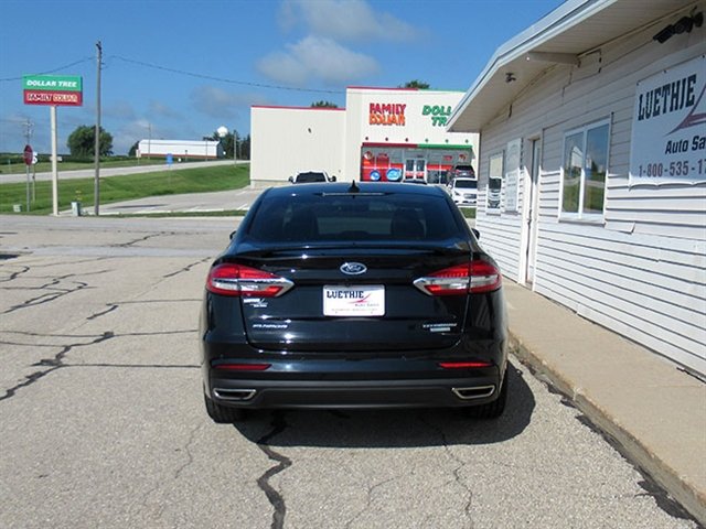 Used 2020 Ford Fusion Titanium FWD image 8