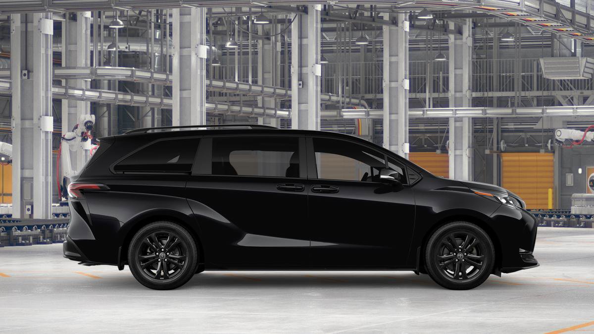 New 2026 Toyota Sienna XSE image 12