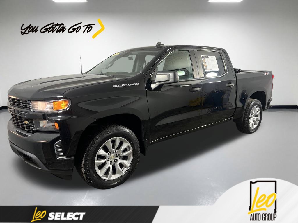 Used 2020 Chevrolet Silverado 1500 Custom w/ Custom Value Package AWD/4WD image 1