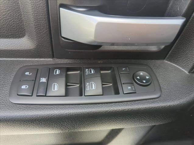 Used 2019 RAM 3500 Tradesman image 27