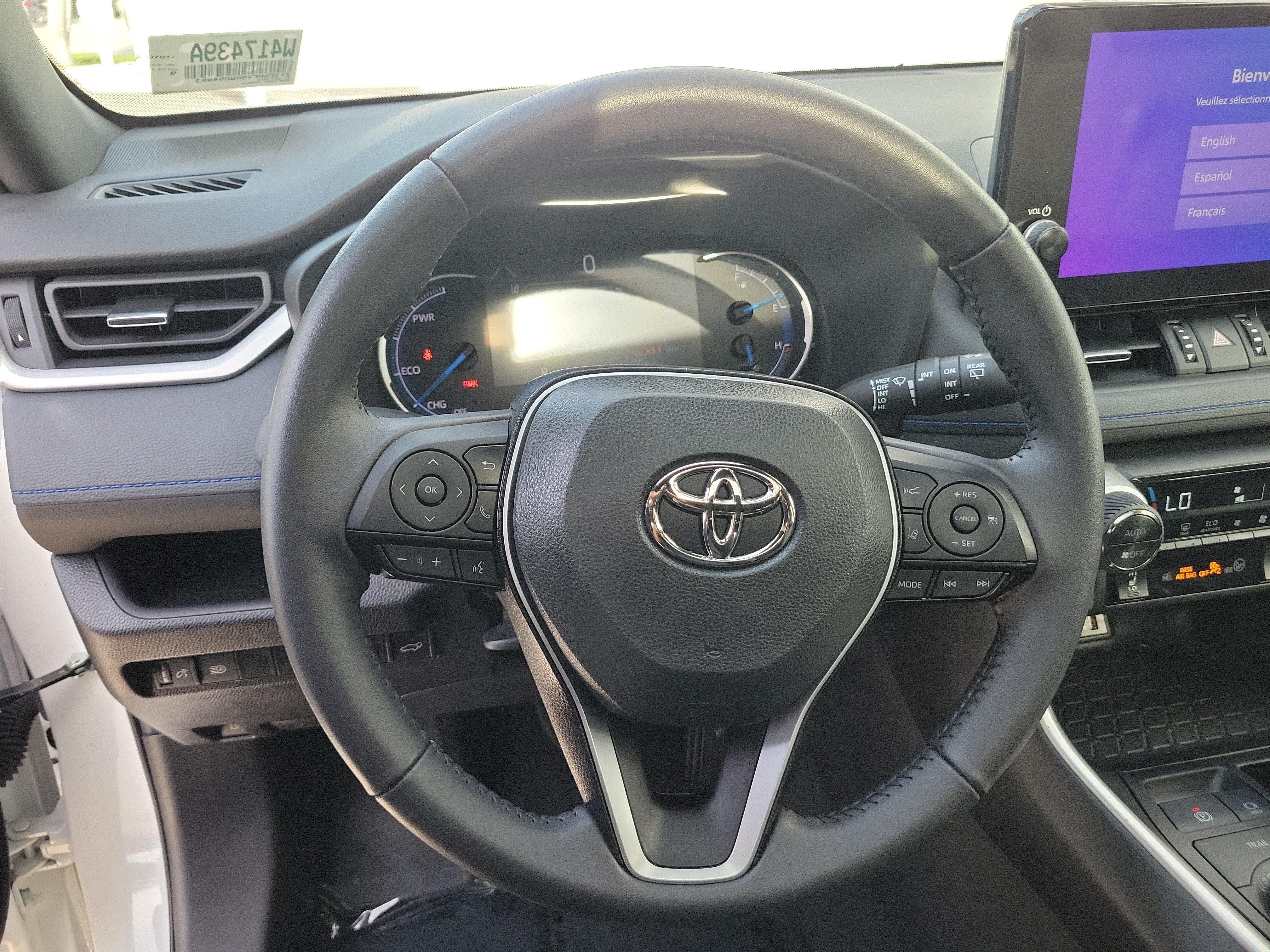 Used 2024 Toyota RAV4 XSE AWD/4WD image 27