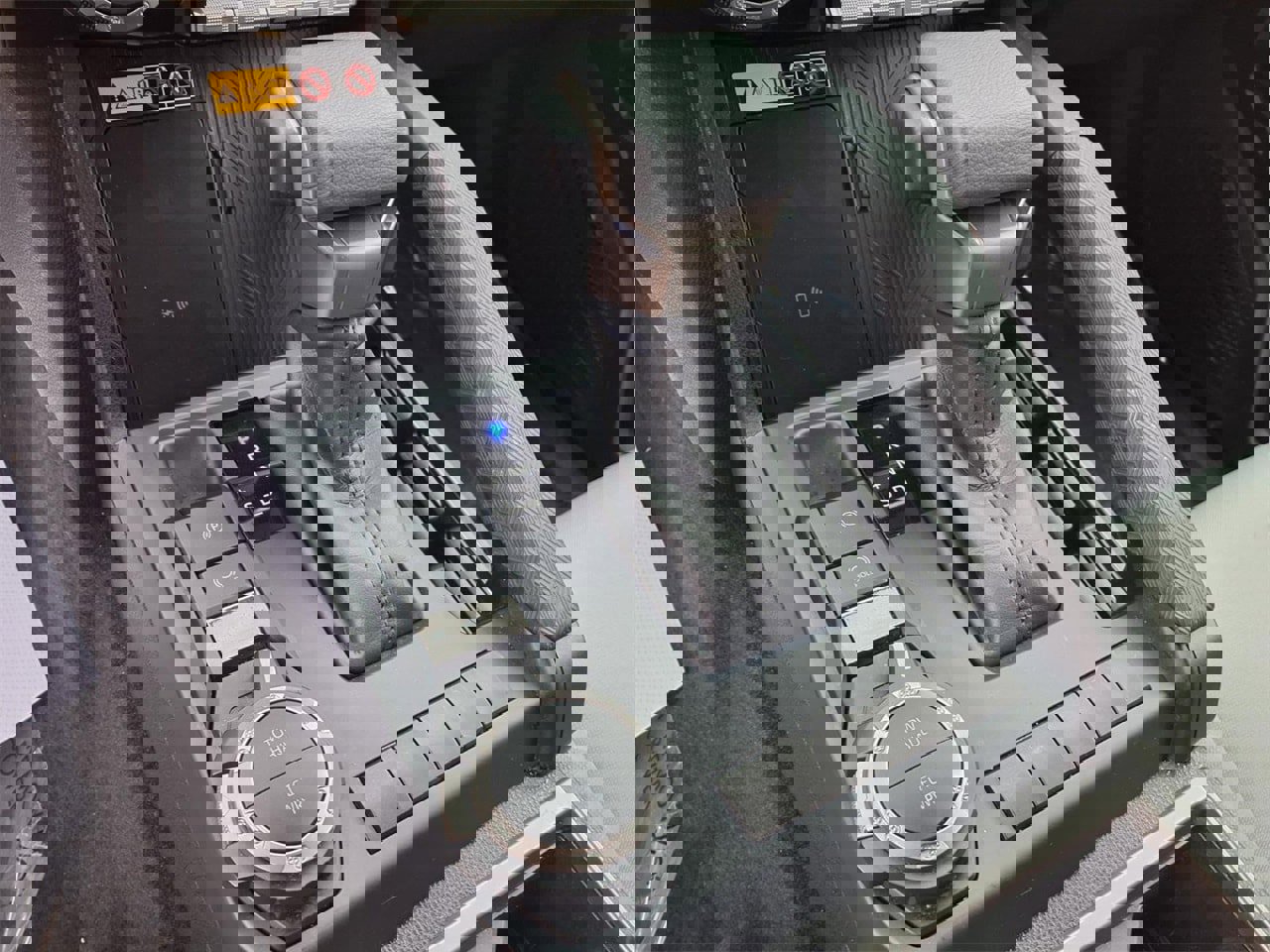 Certified 2025 Toyota Tacoma SR5 image 22