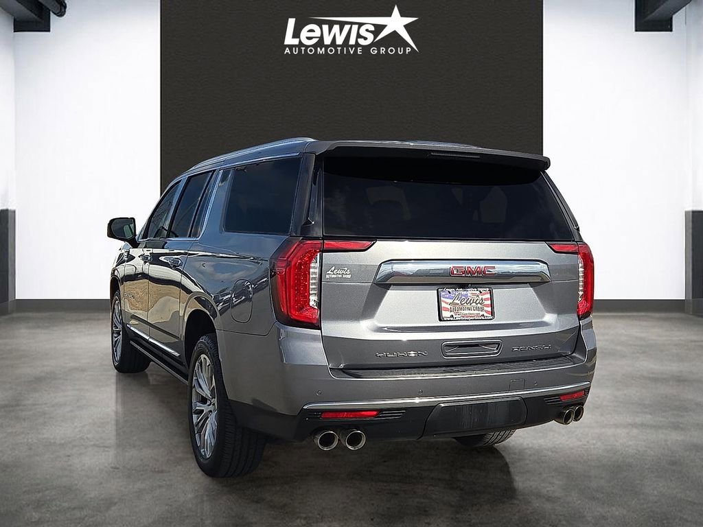 Used 2022 GMC Yukon XL Denali AWD/4WD image 3