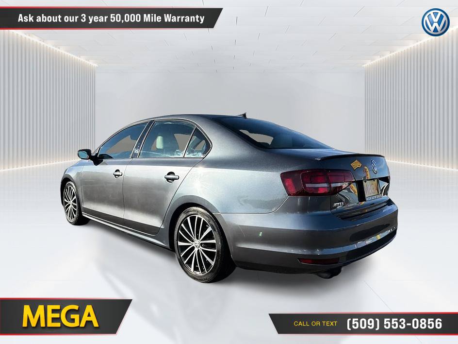 Used 2015 Volkswagen Jetta Sport FWD image 9