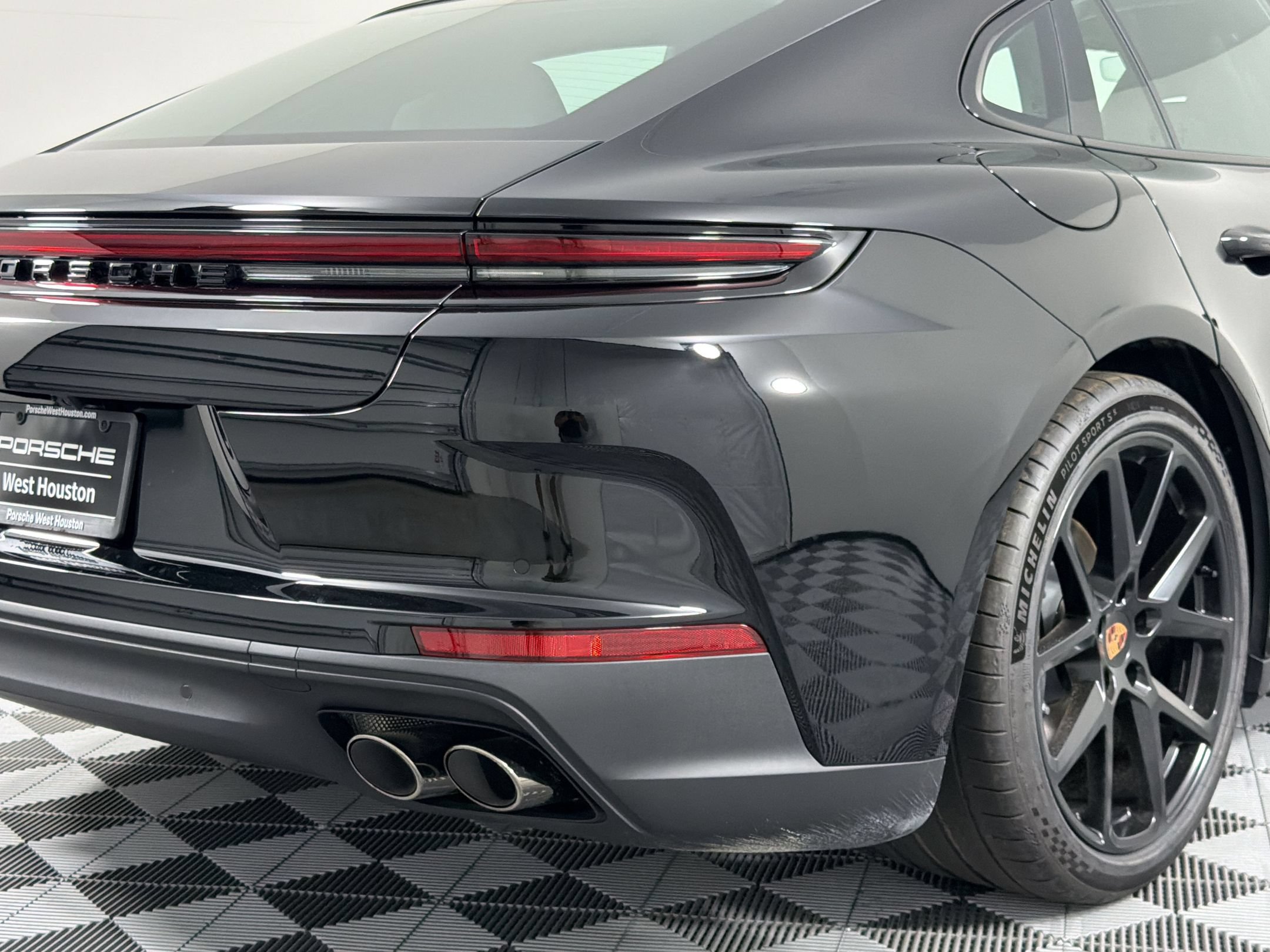 New 2026 Porsche Panamera image 10