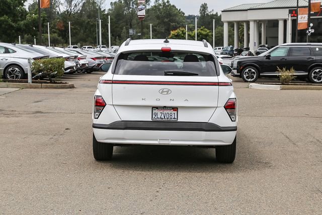 Used 2024 Hyundai Kona SEL FWD image 4
