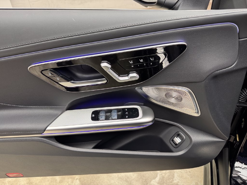 New 2027 Mercedes-Benz CLE 450 4MATIC Cabriolet image 11