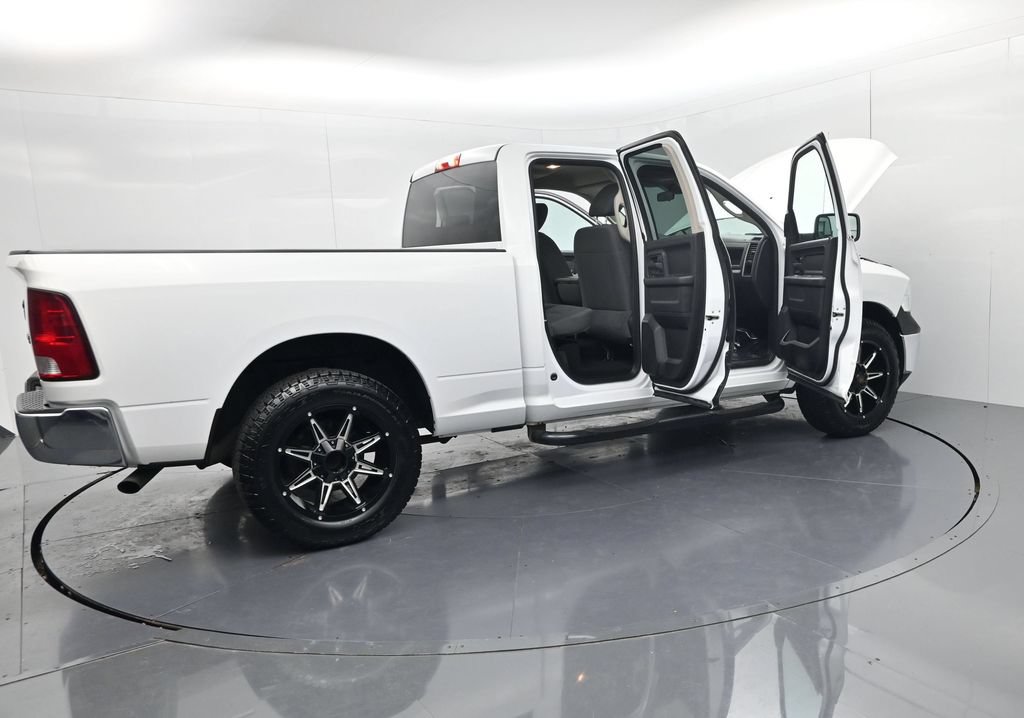 Used 2018 RAM 1500 ST w/ SXT Appearance Group AWD/4WD image 49