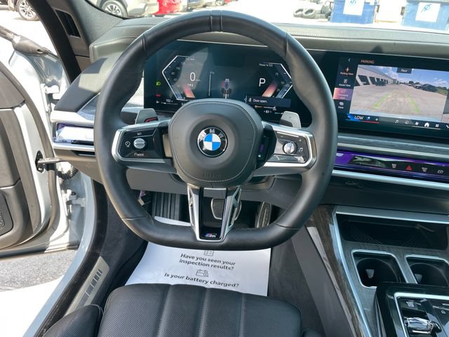 Used 2025 BMW 740i xDrive AWD/4WD image 24