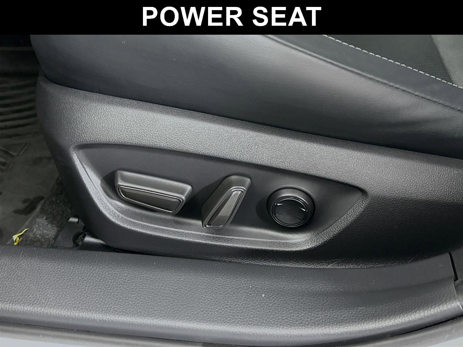 Used 2023 Toyota Prius XLE image 19