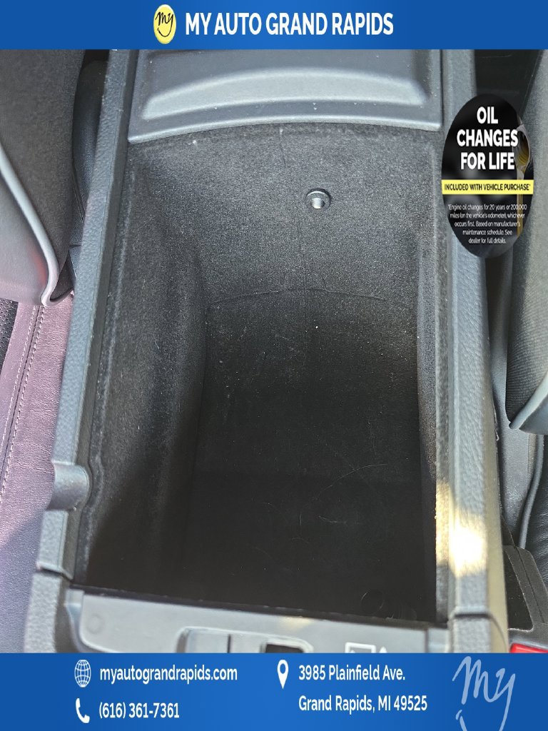 Used 2020 Jeep Grand Cherokee Overland AWD/4WD image 29