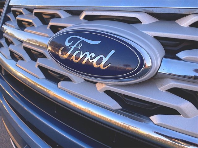 Used 2019 Ford Explorer XLT image 30