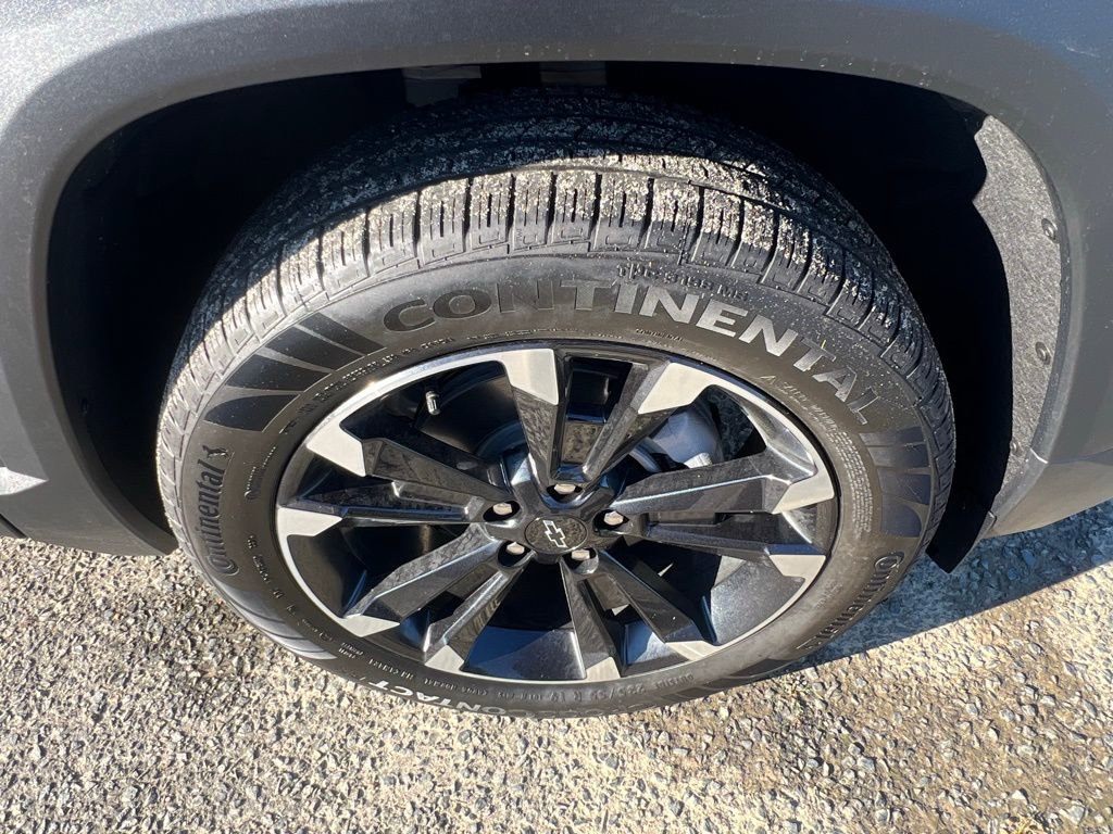 New 2026 Chevrolet Equinox RS w/ LPO, Floor Liner Package image 25