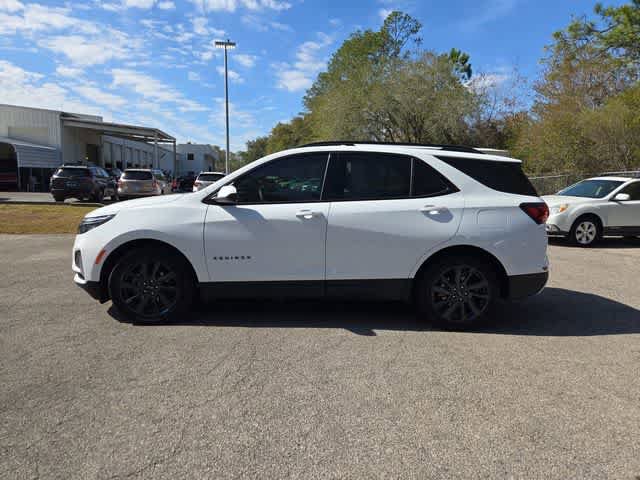 Used 2023 Chevrolet Equinox RS FWD image 3
