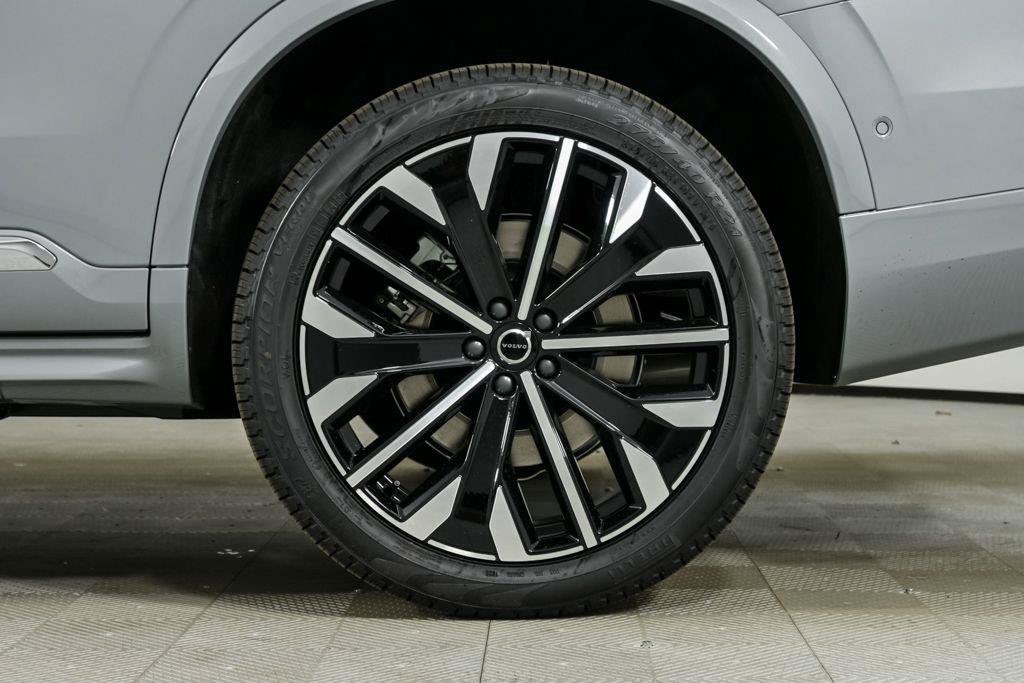 Used 2026 Volvo XC90 B6 Ultra w/ Protection Package AWD/4WD image 42
