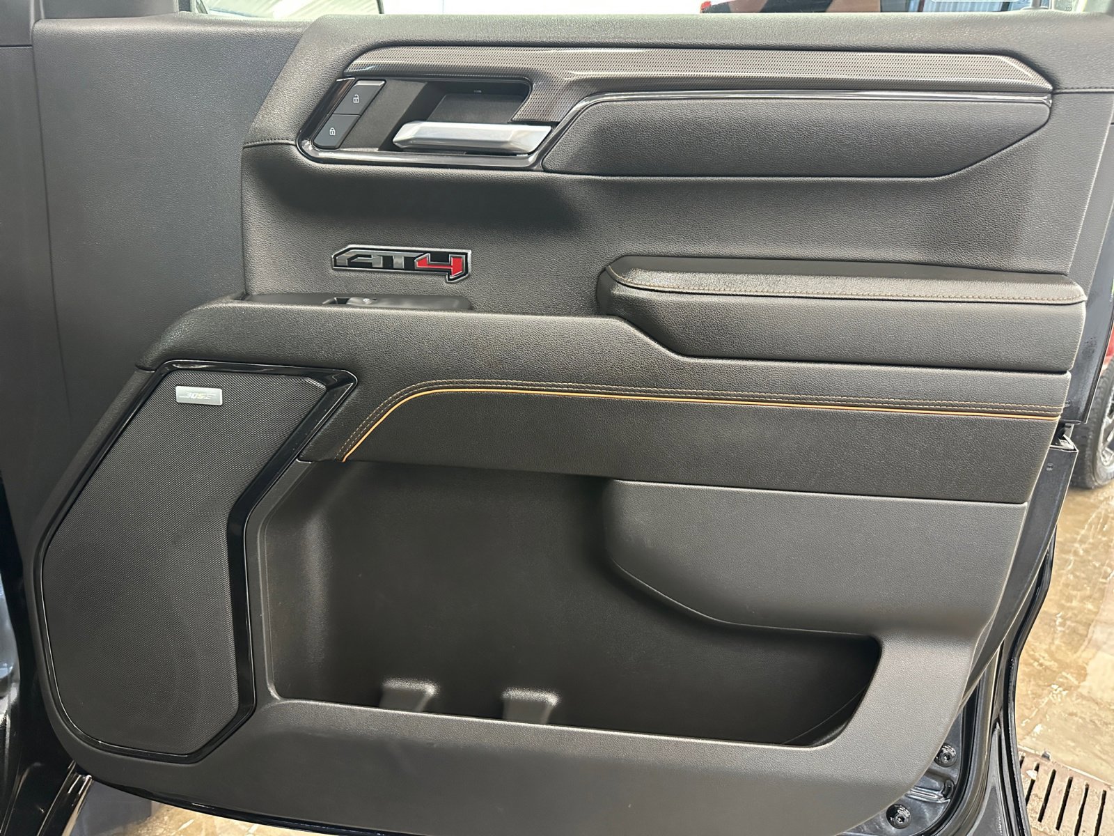 Used 2023 GMC Sierra 1500 AT4 w/ AT4 Preferred Package image 27