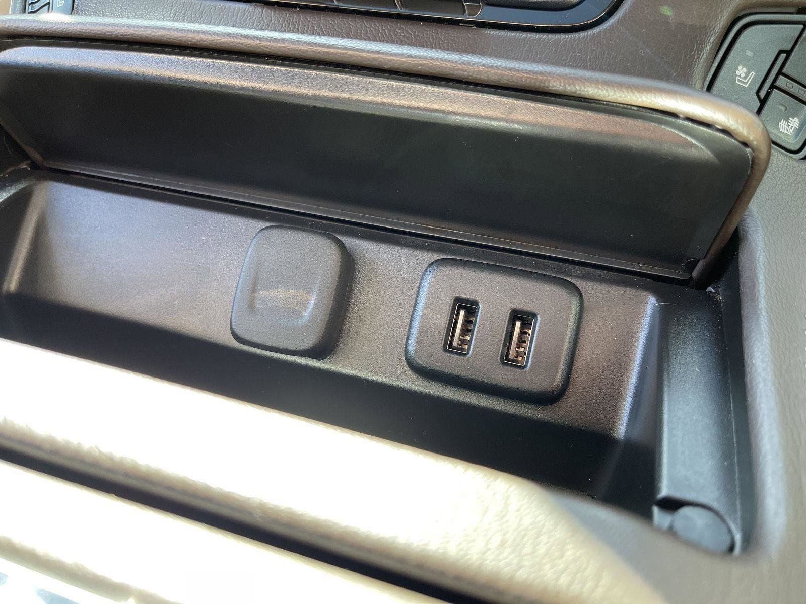 Used 2020 Chevrolet Tahoe Premier w/ Premier 6.2L Value Package image 33